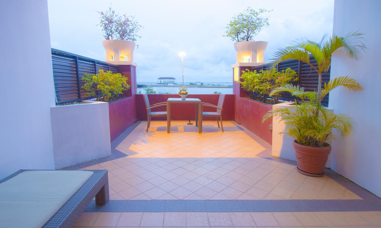 Aryaduta Makassar Exterior foto